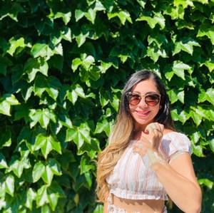 Meet your Posher, Iris